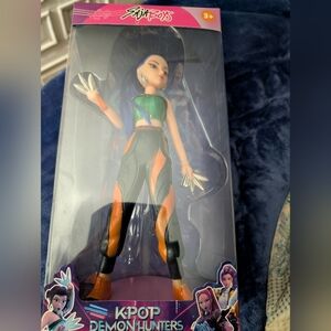New Large  KPOP Demon Hunters Zoey Doll